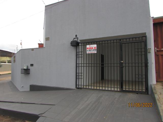 Foto 3 de Casa no Jardim Presidente com 2 quartos