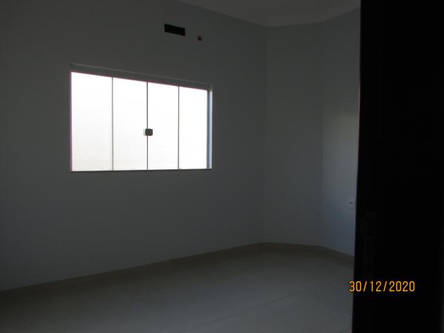 Foto 12 de Casa no Residencial Interlagos com 3 quartos