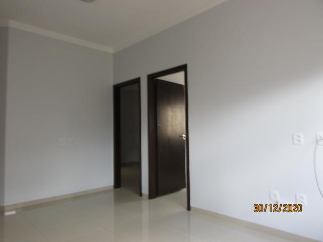 Foto 13 de Casa no Residencial Interlagos com 3 quartos