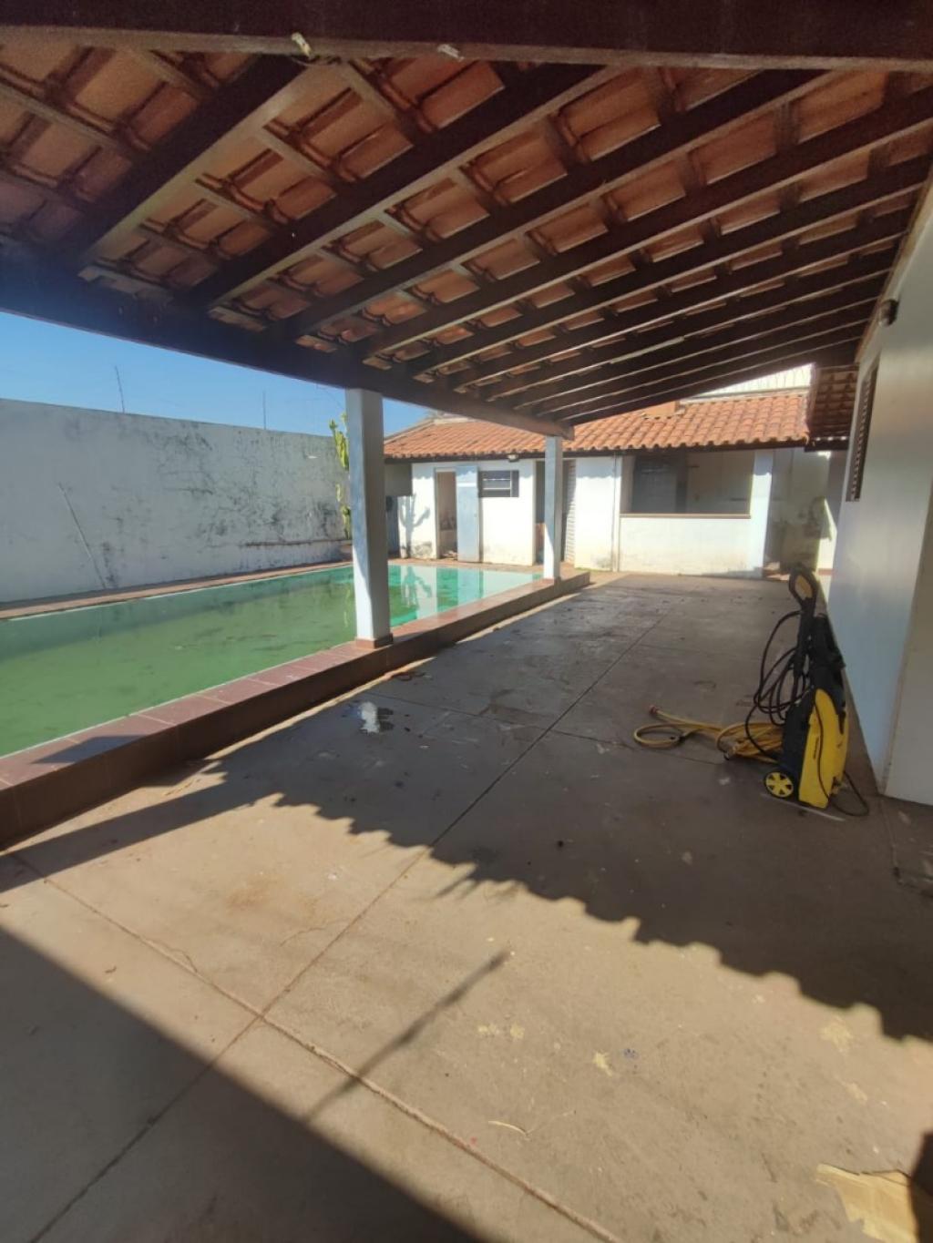 Foto 3 de Casa no Vila Baylão com 3 quartos