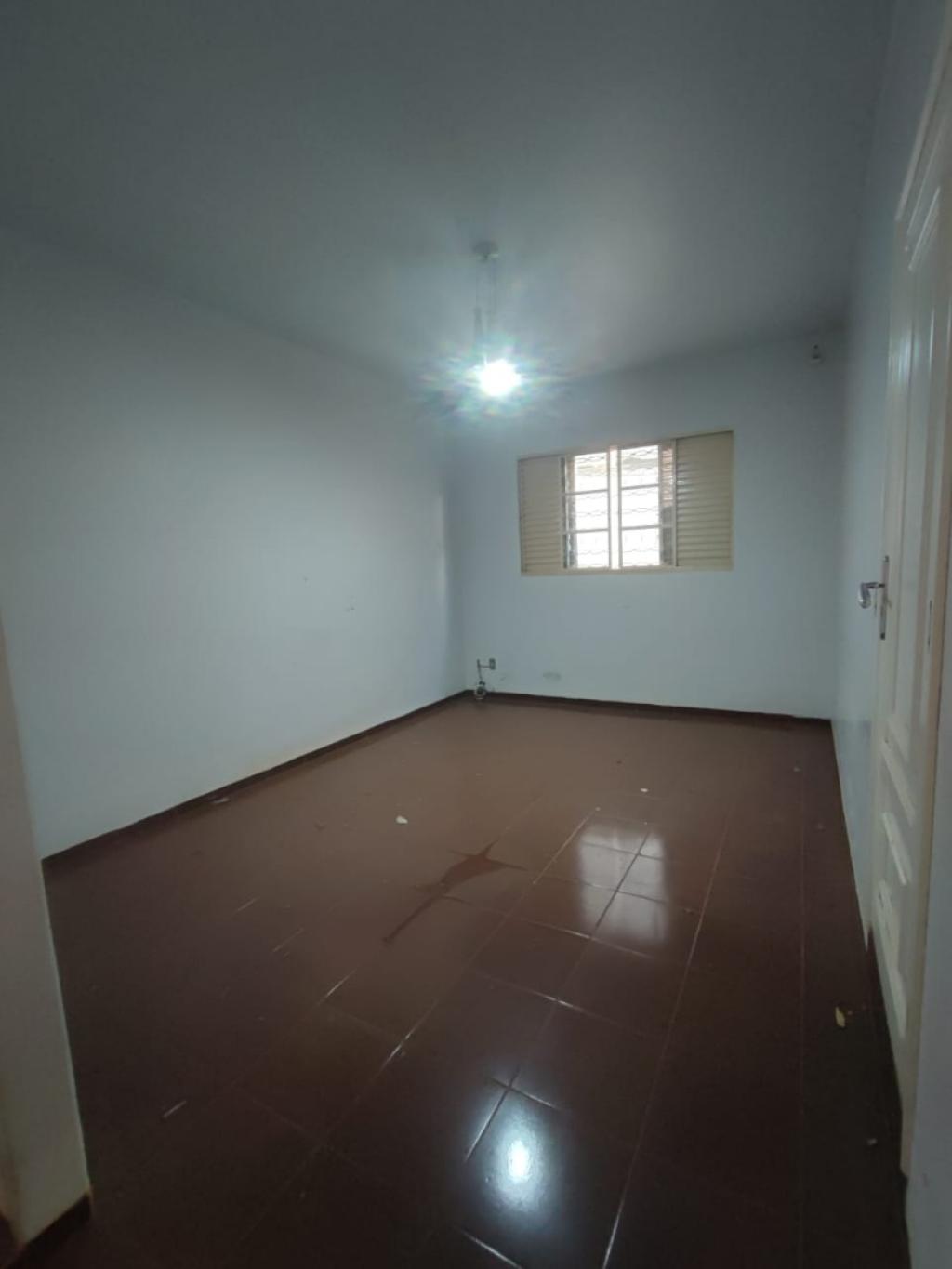 Foto 8 de Casa no Vila Baylão com 3 quartos