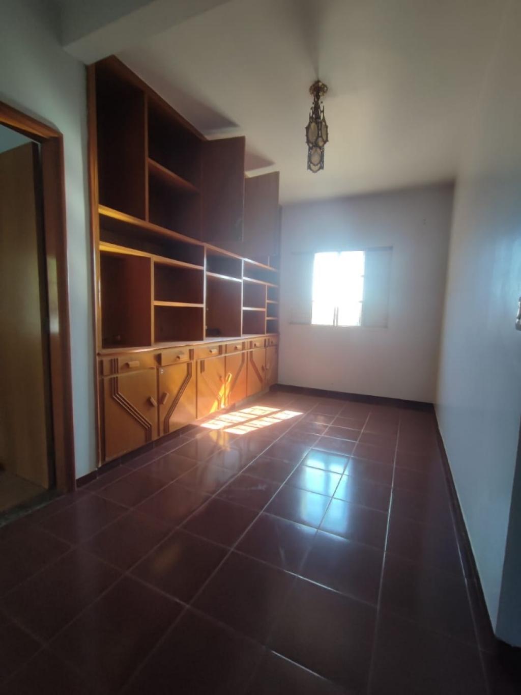 Foto 10 de Casa no Vila Baylão com 3 quartos