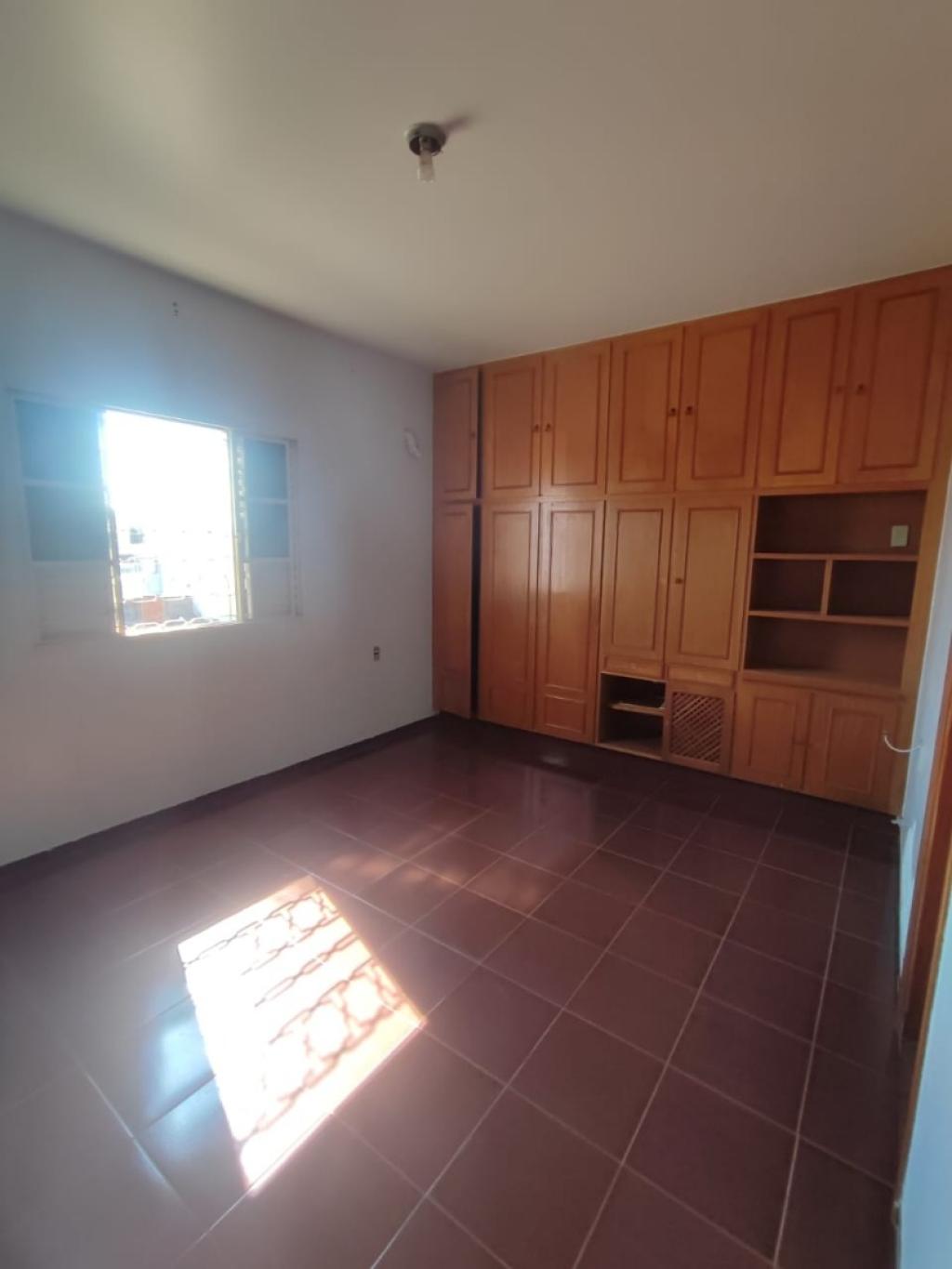 Foto 14 de Casa no Vila Baylão com 3 quartos