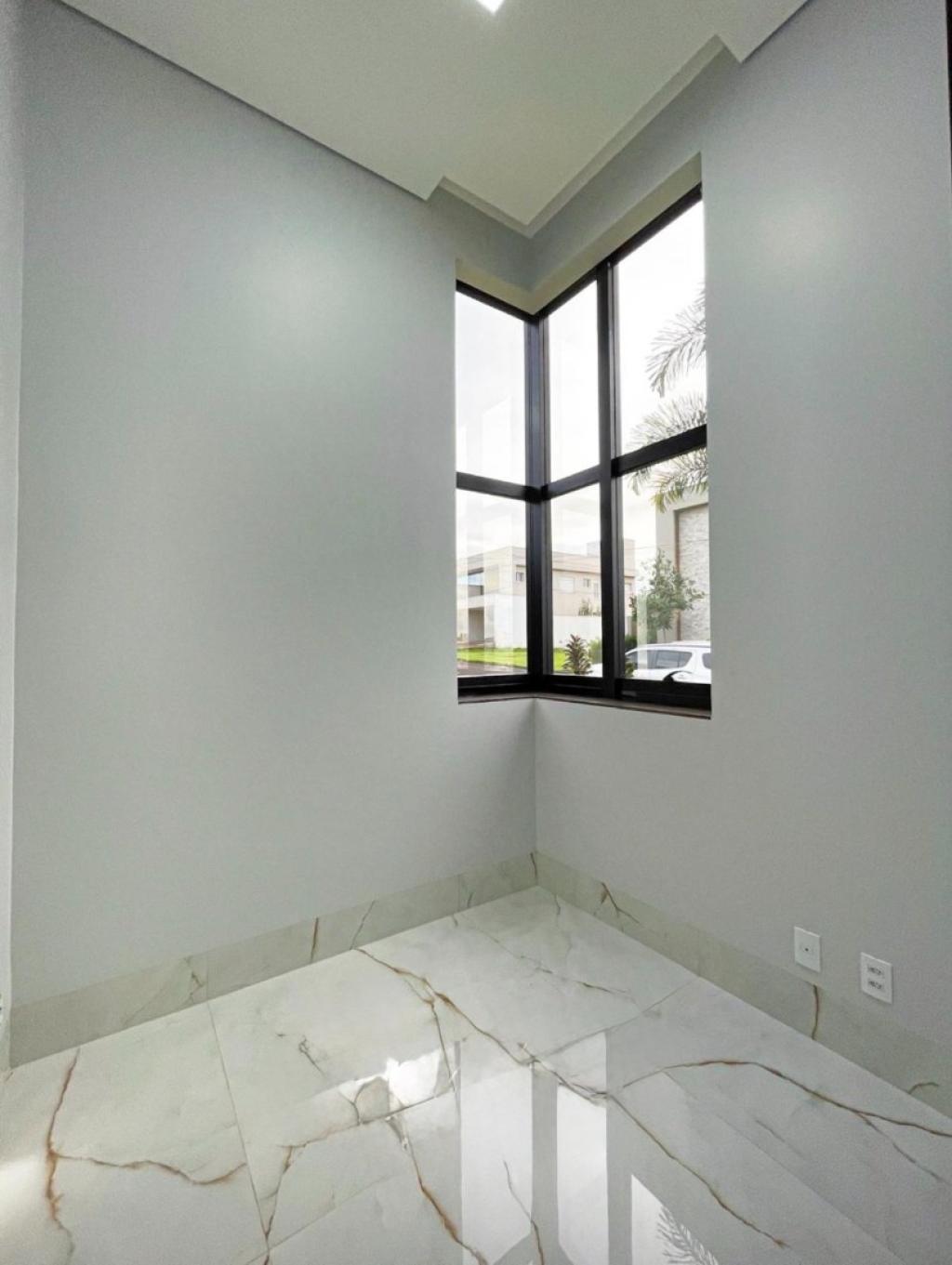 Lote no Condomínio Vale das Araras