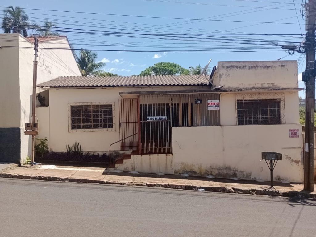 Lote no Setor Central com 4 quartos