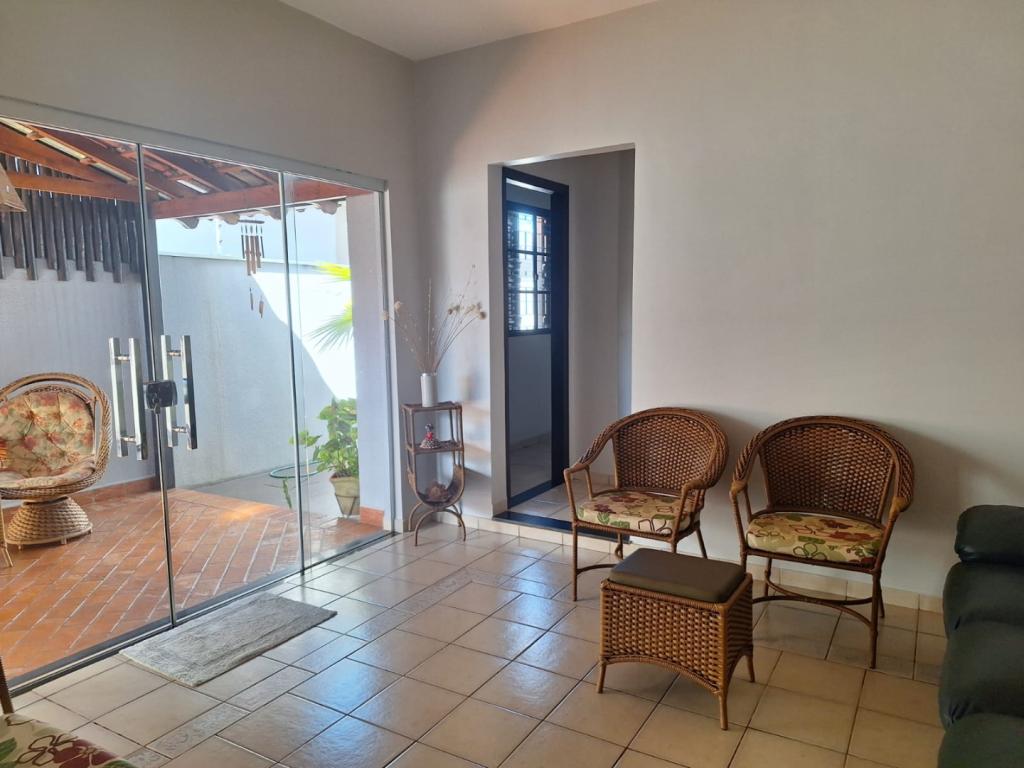 Lote no Setor Morada do Sol com 4 quartos