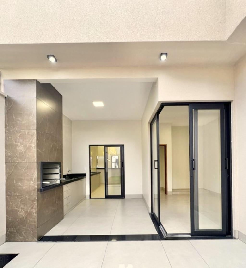 Lote no Residencial Campos Elíseos com 3 quartos