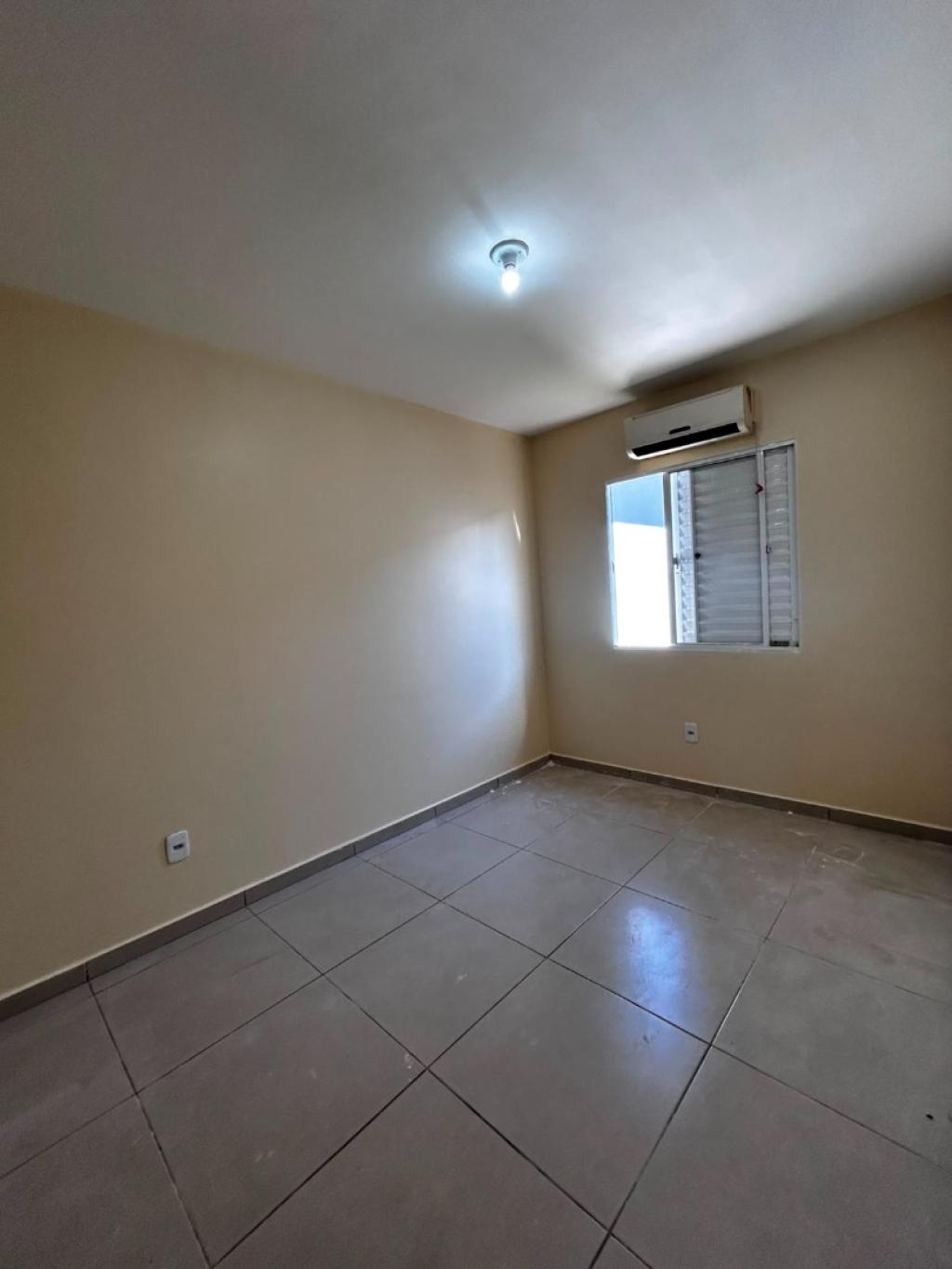 Foto 4 de Casa no Conjunto Residencial Fechado Portal dos Ipês III com 2 quartos